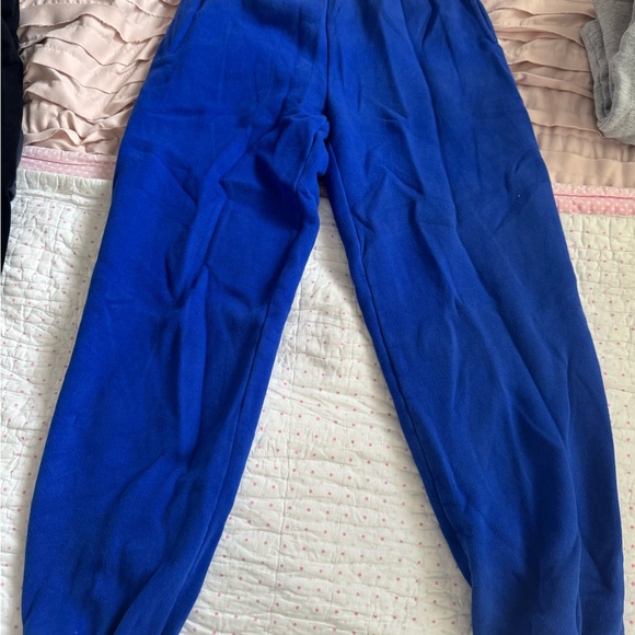 Aritzia/ TNA sweatpants bundle - Picture 3 of 7
